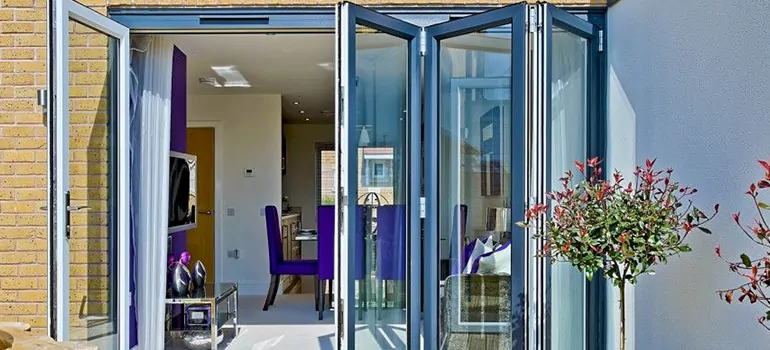 Commercial Door Glass Repair in Parkland, FL